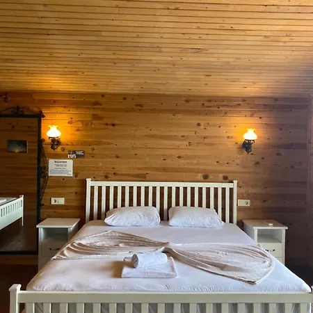 홈스테이 Casa Roja Cedit