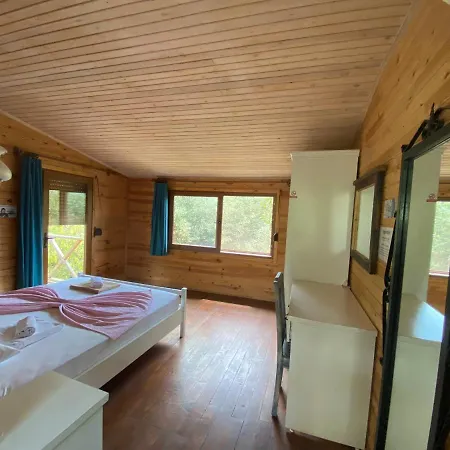 Casa Roja בית אירוח Cedit