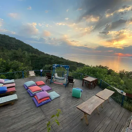 בית אירוח Casa Roja